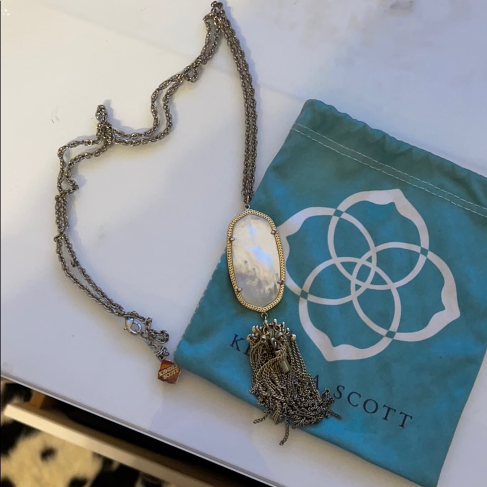 Kendra Scott necklace!